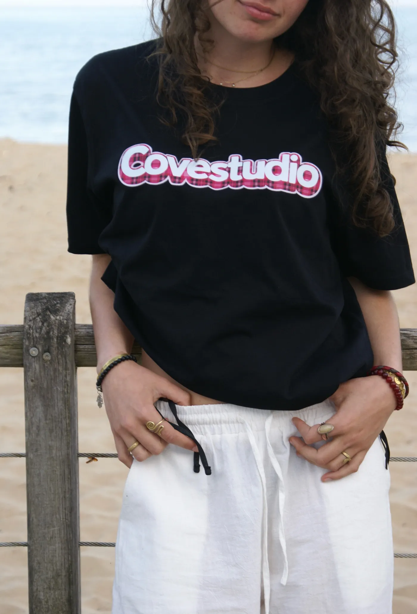 Lookbook COVE Studio — t-shirt streetwear oversize